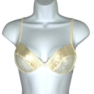 Valentino Vintage Lace Satin Bra 34B Underwire Front Clasp Ivory